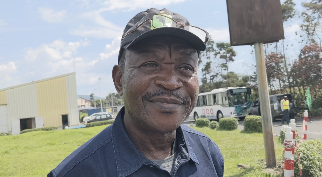 RichardMuhima54's tweet image. Nouveau joueur de l'AS #Vclub de Kin, Jonathan #IKANGALOMBO ne sera pas de la partie face à Étoile du Kivu ce dimanche, "car c'est un match remis."

Déclaration du coach Raoul SHUNGU répondant à ma question.

L'ex de #DCMP fait pourtant partie de la délégation présente à #Bukavu.