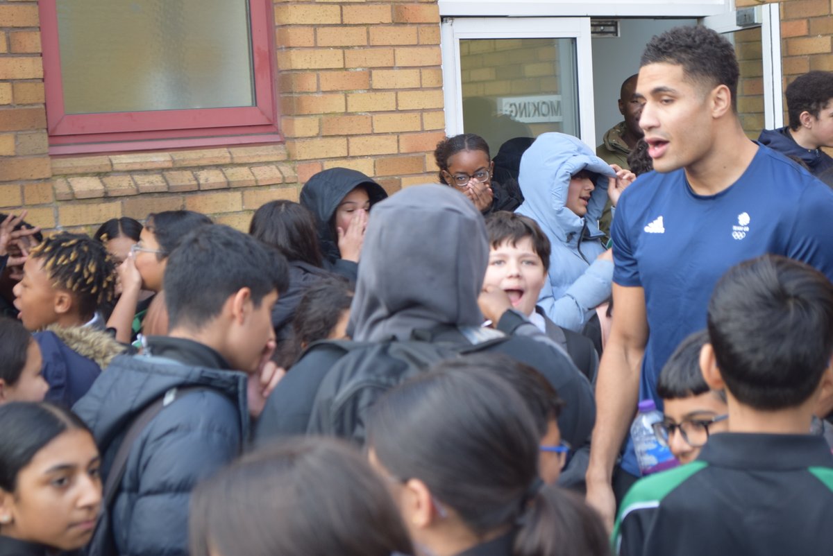 ColtonHillsCS's tweet photo. From these #ColtonHills school corridors to the #Olympic podium, @deliciousboxing has been on quite the journey with many boxing accolades under his belt.  It is always a pleasure to welcome DJ back and reminisce about the good old days. https://t.co/LeV7EliZQQ