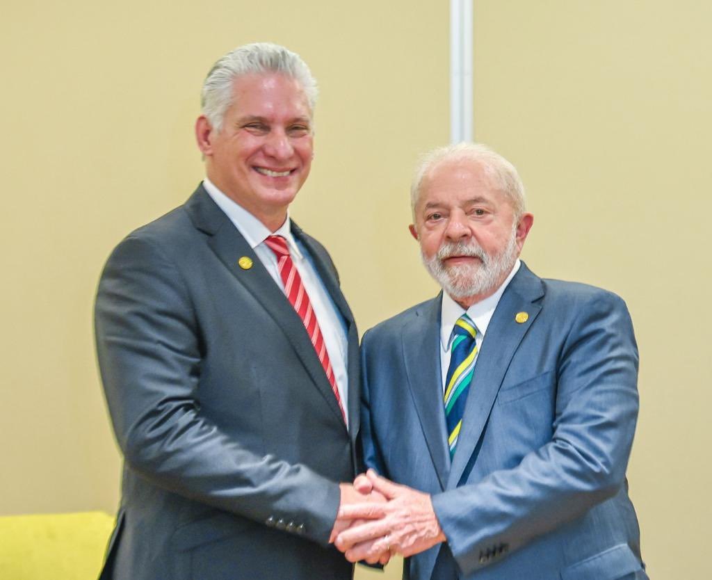 Muchas felicidades hermano Presidente <a href="/LulaOficial/">Lula</a> en tu cumpleaños. El gobierno y pueblo cubanos te abrazamos y deseamos mucha salud.