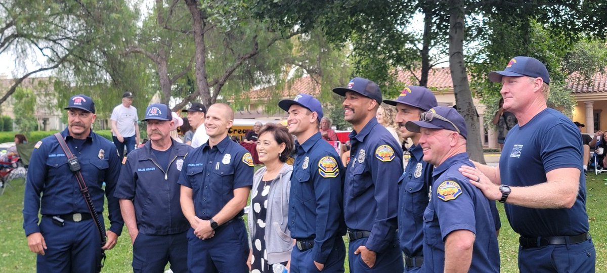 RepYoungKim's tweet photo. Our first responders run into harmโs way every day to protect our #CA40 communities.
We are so grateful for all that you do for us. ๐#FirstRepondersDay https://t.co/KR0Qt7VOhP