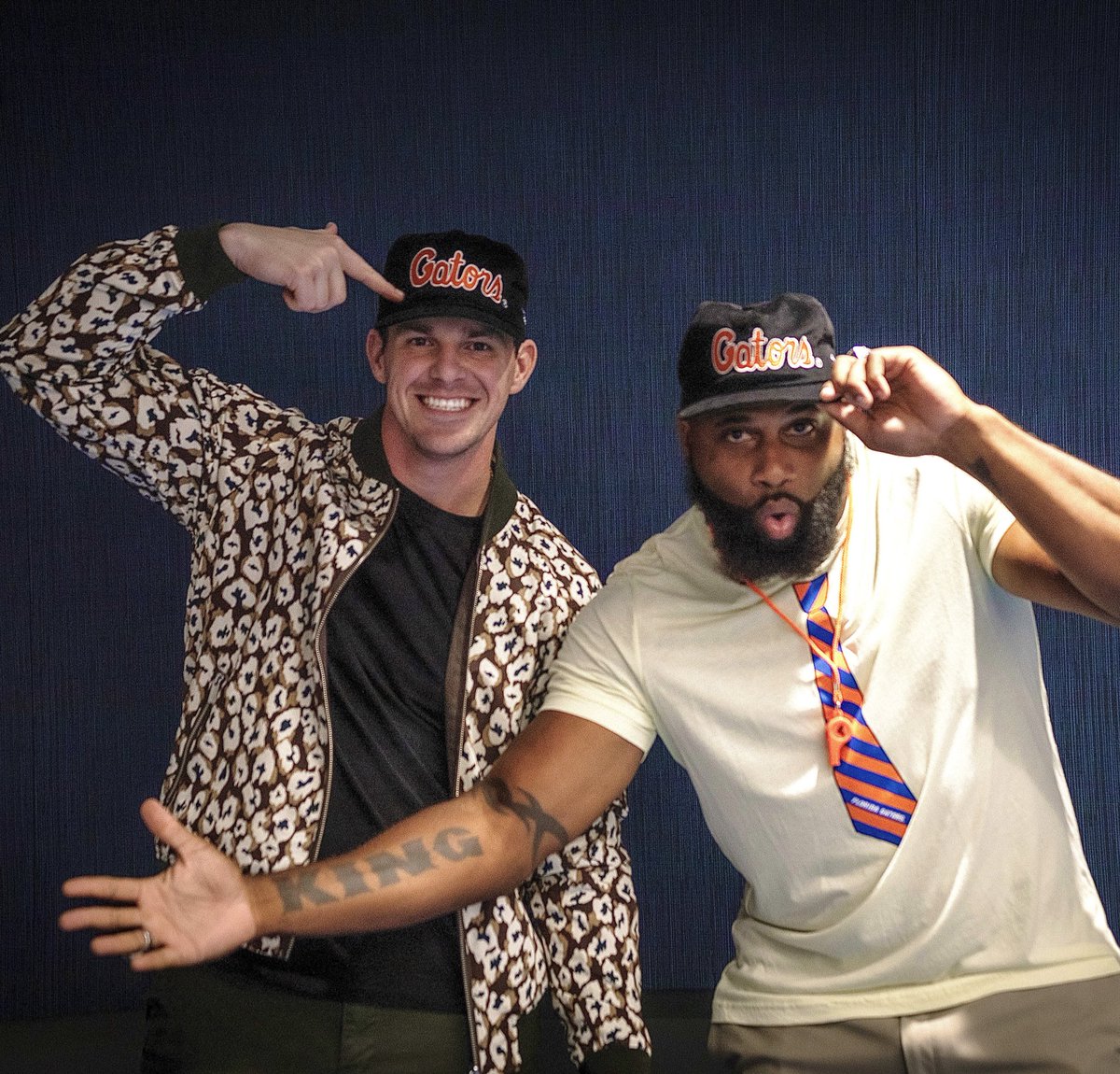 HATS ARE LIVE‼️ 

The Johnny Townsend Foundation dropped 75 exclusive black Gator hats, 100% benefit pediatric cancer programs.

They will sell out! Tap the link below ⚫️🐊🙌🏼

lafavreus.com/shop/p/johnny-…