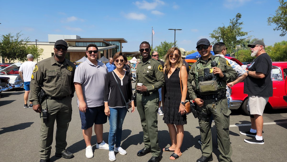 RepYoungKim's tweet photo. Our first responders run into harmโs way every day to protect our #CA40 communities.
We are so grateful for all that you do for us. ๐#FirstRepondersDay https://t.co/KR0Qt7VOhP