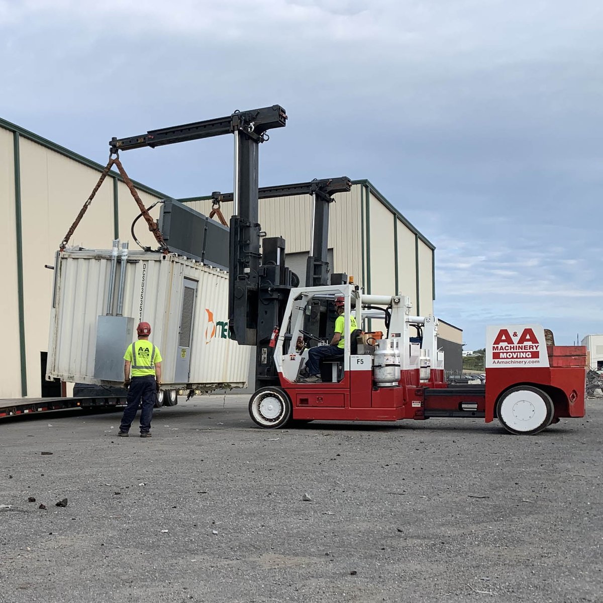 MEIIndustrial's tweet image. A&amp;amp;A Machinery Moving, an MEI Company, completed a turn-key plant relocation project. The challenge? A 4 ft. high wall between the equipment and the exit @https://www.meiriggingcrating.com/project/turn-key-plant-relocation/
#meiriggingcrating #plantrelocation #machinerymoving