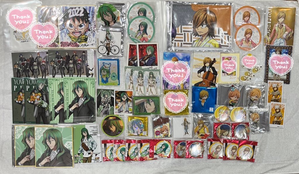 hmsh_a's tweet photo. 【譲渡】 弱虫ペダル 缶バ アクスタ アクキー 特典 色紙

譲)画像①～④

求) 10円〜定価＋送料

画像①は抱き合わせ必須
画像②③は④より抱き合わせ希望

画像④を多く含む方>②③を多く含む方
を、優先します。
お返事にはお時間頂く場合ございます。 https://t.co/snk3ieVyQb