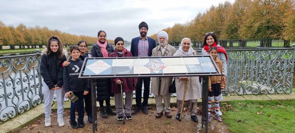 Children from the Punjabi school at Sri Guru Singh Sabha Gurdwara @HounslowSGSS learn how Princess Sophia Duleep Singh interacted with Indian soldiers at Hampton Court Palace @HRP_palaces. hrp.org.uk/hampton-court-…