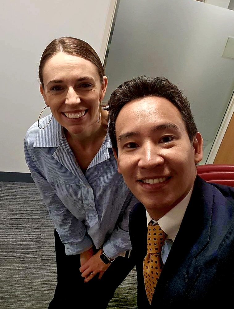 Pita_MFP's tweet photo. Delightful to meet you @jacindaardern Just 2 @AllBlacks fans here @Harvard hoping we win tomorrow 🇳🇿🇹🇭 https://t.co/rSSP08R9jh