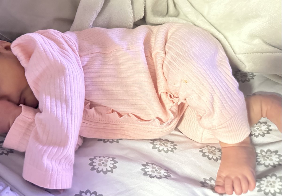 JC_Midwest's tweet image. We had our last kid 9 years ago. Wife and I thought we were done then. The Good Lord has a sense or humor / other plans for us.
2 weeks ago today we welcomed our 6th child, our 4th girl.
While people kept asking us “how ready are you?” my response was always “5 other kids…
