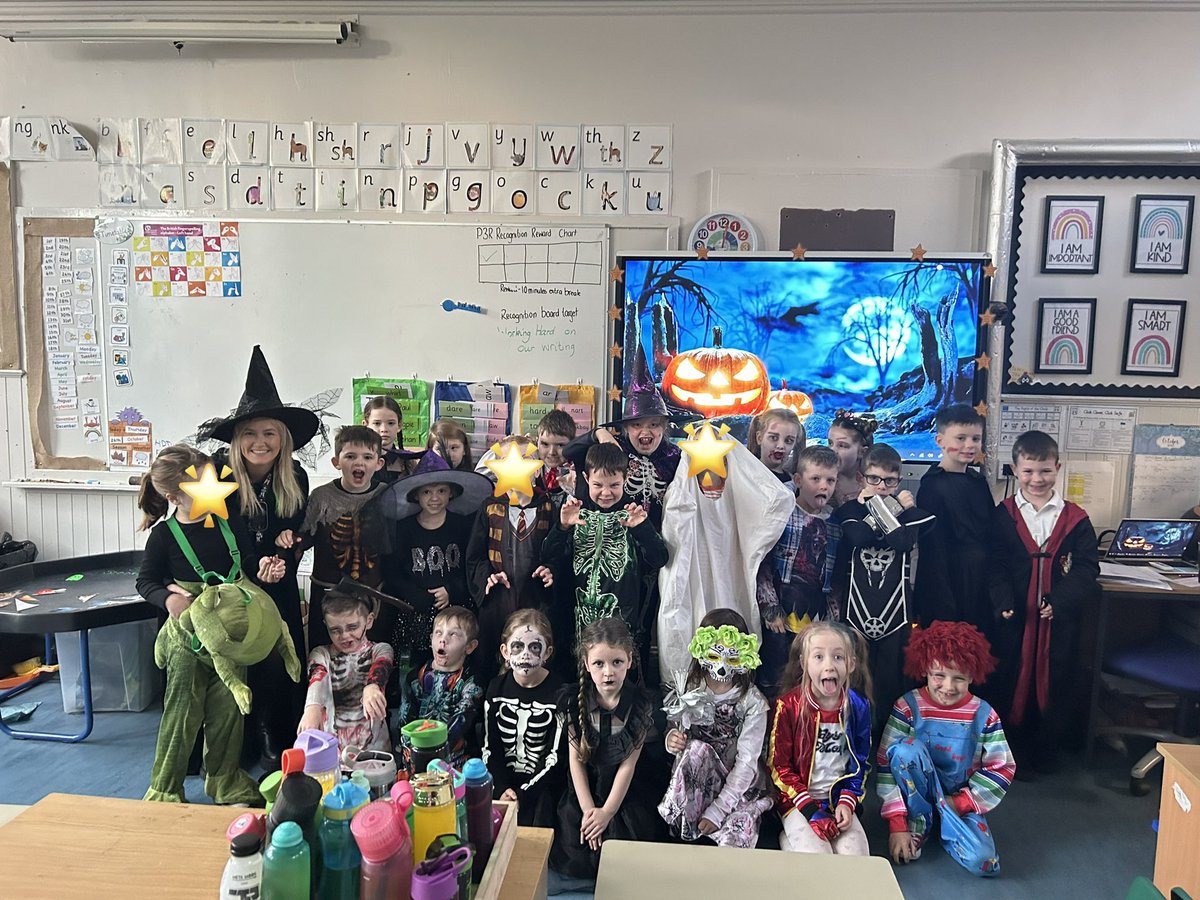 P3R looking very spooky for our Halloween fun day today 🎃 👻 #AspireBelieveAchieve <a href="/NewtongrangePS/">NewtongrangePS</a>