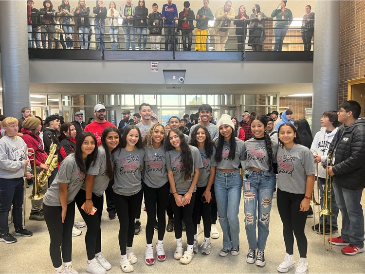 LiberalRedskins's tweet photo. Good Luck to Cross Country as they head to  Lawrence for State!! They will run Saturday morning at Rim Rock Farm. https://t.co/b0KfxP704G