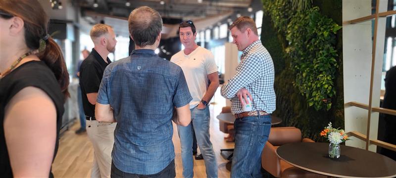 Movability's tweet photo. It was wonderful seeing so many members last night at our happy hour. Thank you Hallcon for making events like these possible!
@lonnystern
#TDM #networking https://t.co/ih6bfRpf9E