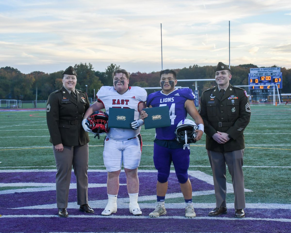 BenjaminQuach67's tweet photo. Honored and grateful to accept the Scholar Athlete Award yesterday at the Cherry Hill West vs Cherry Hill East Football Game.
I would like to give special thanks to Coach Arabia for being my mentor and guiding me to be a leader. Thank you to the Great American Rivalry Series. https://t.co/x7Cbk8quFZ