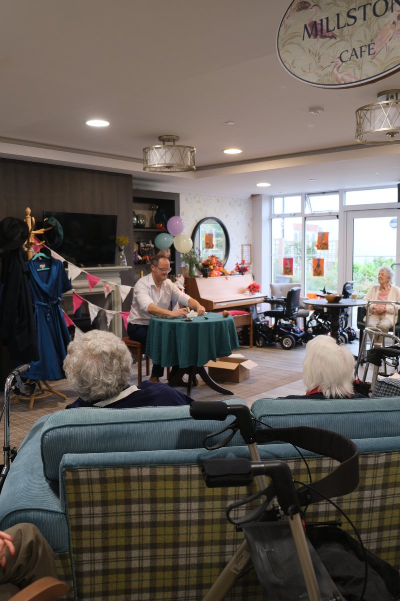 Do you think applied Reminiscence Theatre, which listens to the memories of the elderly and creates a performance, will help improve nutrition? That's what @McLeod_Research and I are aiming to find out through research funded by @RosetreesT! First performance today😊