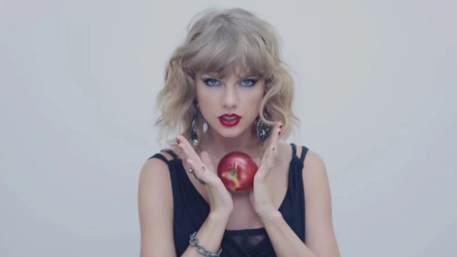 PopBase's tweet image. Taylor Swift reveals she chose between ‘Blank Space’ and “Slut!” for the original 1989 tracklist in 2014.