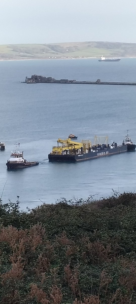 Boycott portland port 🇬🇮 Elisa 🇬🇮 in #portland on 27/10/23. #weymouth #dorset #Elisa #portsofjersey #marineservices #Tugs #Tug #STHelier #Jersey #UK #Hebomaritiemservice #shipslnpics #shipphotography #Gibraltar