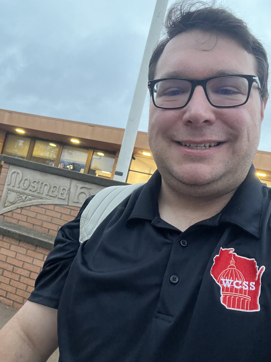 Presenting Civics work at Mosinee PD day this morning with <a href="/CESA9/">CESA 9</a> #sschat #civics #wcss