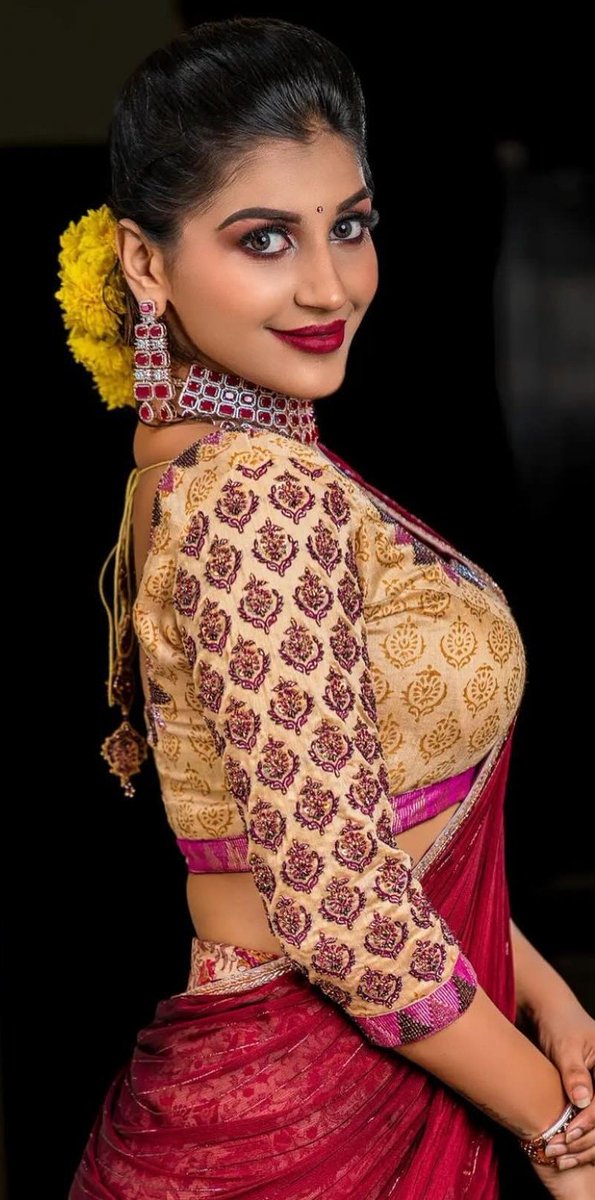 F9c4hhZXsAAO0QK?format=jpg&name=medium