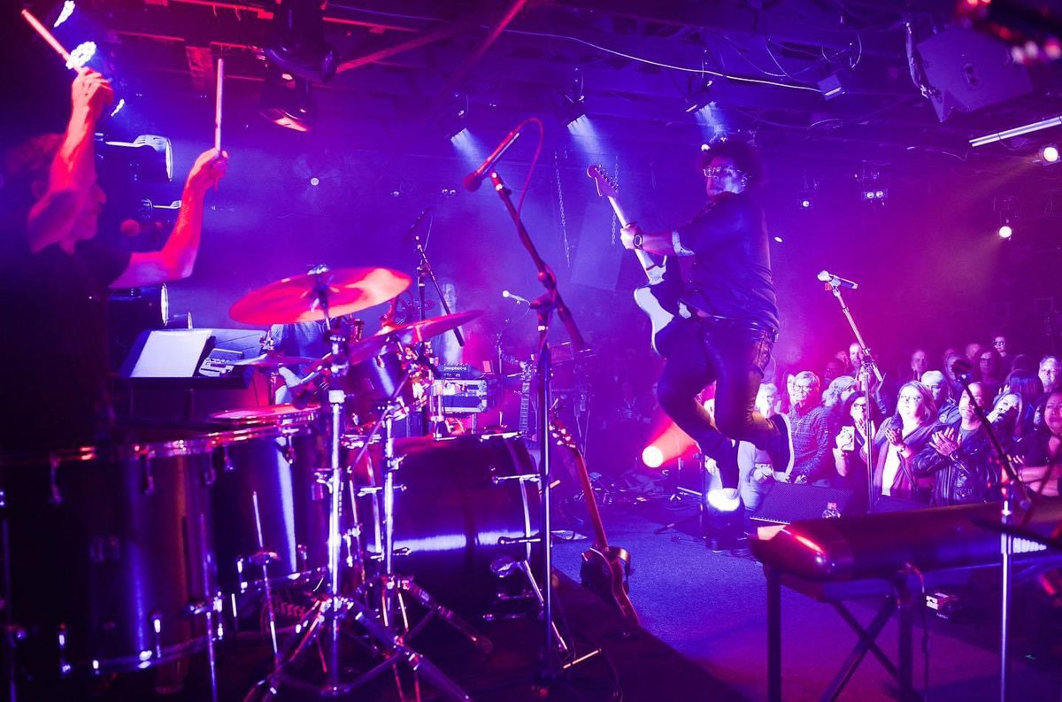 Danny Clinch tweet media