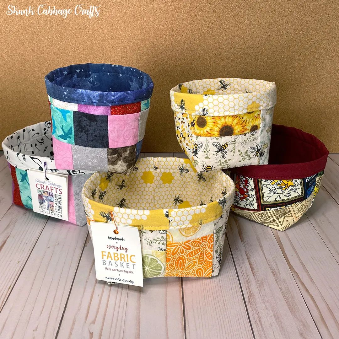 Basket, bins, bowls… whatever you call them, these little cuties are useful! Link to Etsy shop in bio. #SkunkCabbageCrafts #handmade #shopsmall #handmadegifts #lowwaste #zerowaste #handcrafted #ecohome #fabricbins #fabricbaskets #clothbins #clothbaskets #homestorage #ecostorage