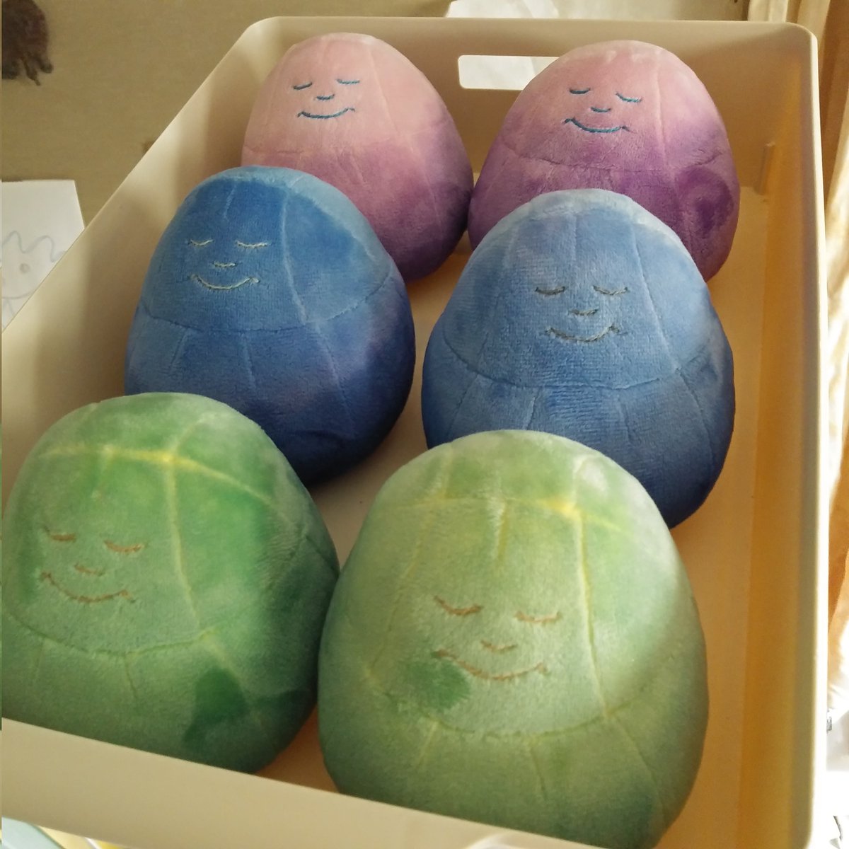 datsu_msg8's tweet photo. もうすぐ完成の子たち💤
目を閉じたやさしいお顔で、気持ちをまぁるく穏やかにしてくれます✨
#datsu #ハンドメイド #デザフェス58 #ぬいぐるみ https://t.co/45TrtAKOwo