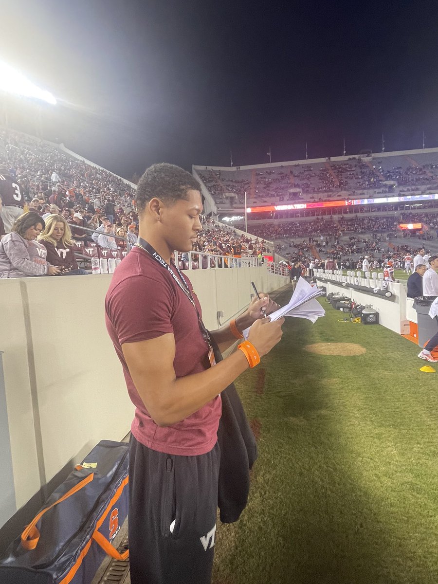 Thank you for a great game day visit at Virginia Tech yesterday Vs Syracuse 🙌 <a href="/CoachPryVT/">Brent Pry</a> @CoachPrioleauVT <a href="/CoachGouveia/">Jeron Gouveia-Winslow</a> <a href="/JalynBallein/">Jalyn Ballein</a> <a href="/JoeMento/">Joe Mento</a>