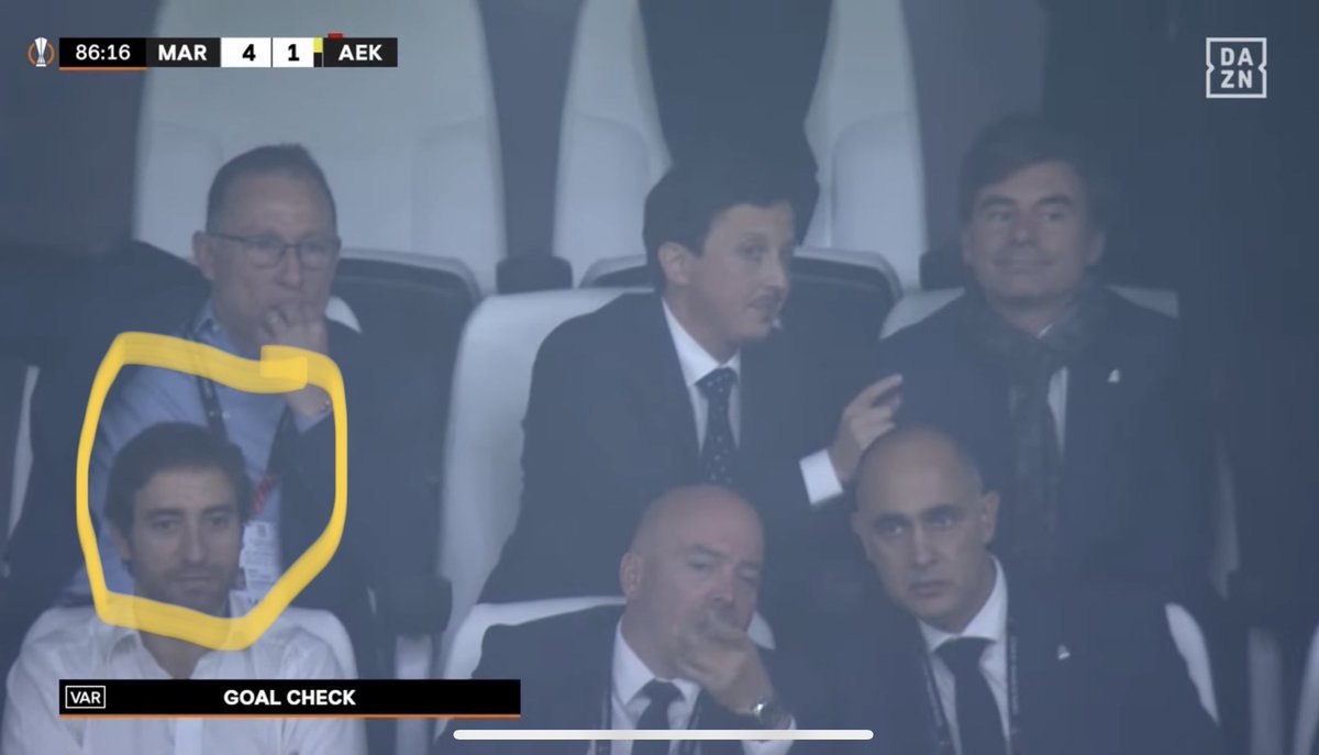 On peut lui dire «bienvenue» ouuu ?! 🤔#TeamOM