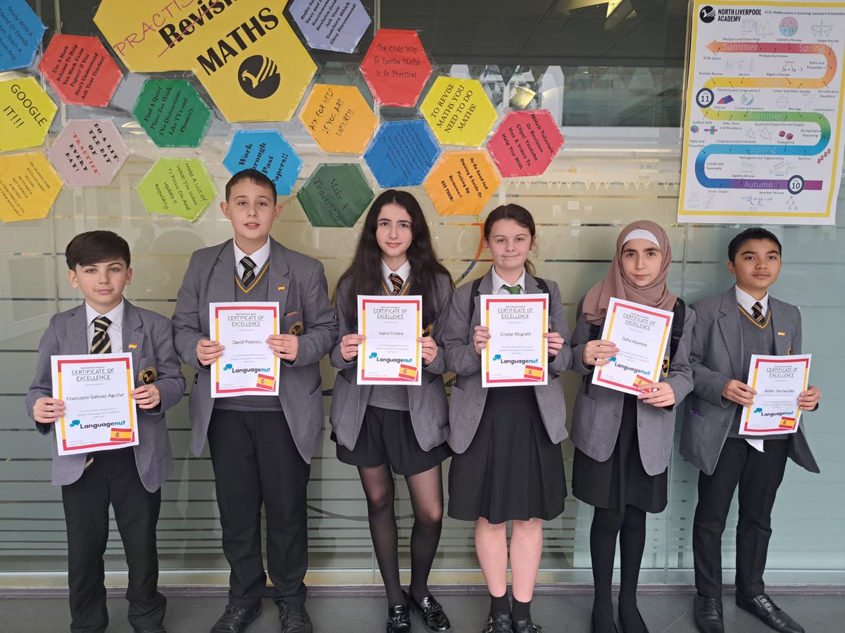 MissYorkeMFL's tweet photo. Well done to our Spanish Superstars! Your hard work has paid off - Felicidades to our Half Term 1 LanguageNut Campeones! 🇪🇸🇪🇸🇪🇸🇪🇸 #MFLMatters @NorthLivAcademy https://t.co/32UV2XYtN1