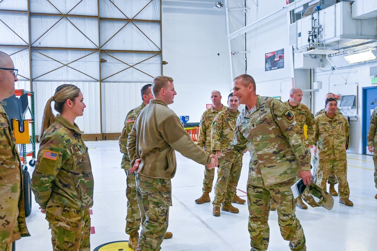 CSM John Raines had a chance this month to connect with soldiers of the @OregonGuard during a visit to their facilities where he talked one on one with the members of the backbone of our force: our enlisted troops.