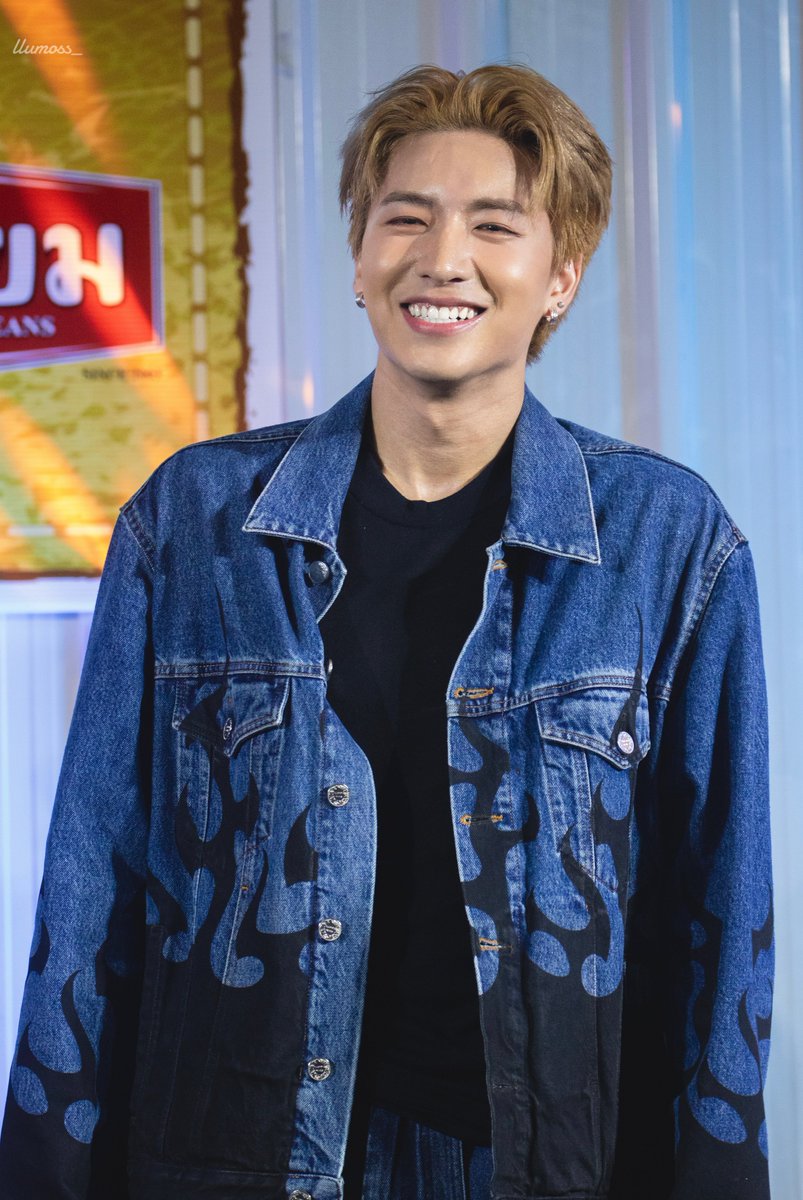 llumoss_'s tweet photo. น้องต้นจั๋ง                          พี่วิกร 

#FASHIONJEANSxPERSES
#FASHIONJEANS 
#JUNG_PERSES
#PERSES #PERSES_TH https://t.co/dqsj2azvdm