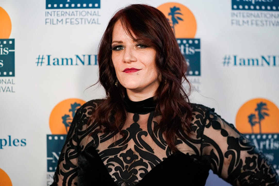 Tlcalligan's tweet photo. Ohhh, @joujhin caught me on the @artisnaples #NIFF red carpet last night. ✨️💅 

It's a surreal time, folks. Tonight, my doc "The Face of Immokalee: Public Art for Social Change" premieres at 8:30pm in the Paragon theater. 

More photos: https://t.co/kp6OdOkLtI https://t.co/qA9QTykB4F