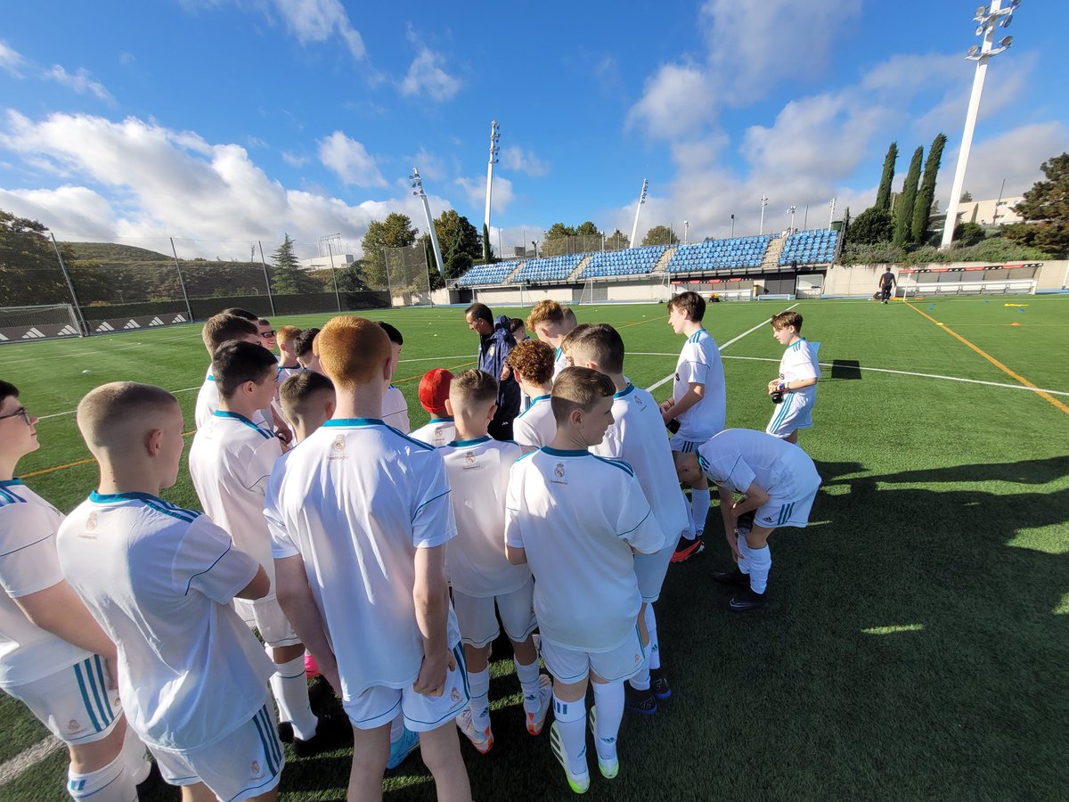 ST ANDREW'S RC FOOTBALL tweet media