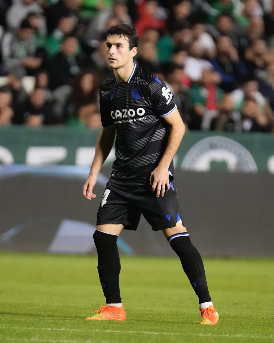 🔙 Hace un año Jon Magunazelaia debutó de Txuri Urdin 🔵⚪🔵

#HistoriaRS | #WeareReal