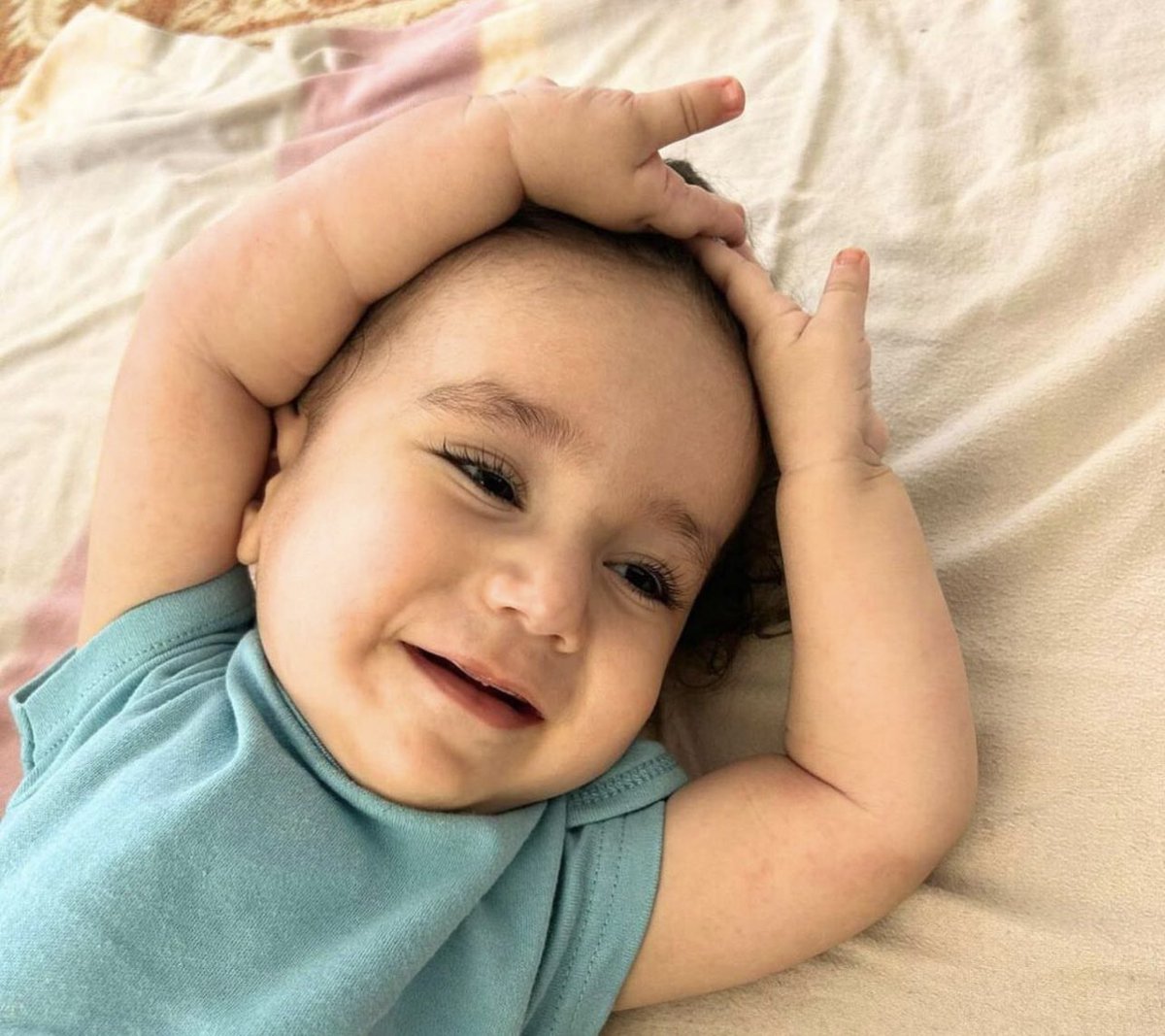 AlpagutSumerSK's tweet photo. Şehrimizin SMA hastası bebeği Zeynep Birgül diyor ki: “Tedavi olabilmek için sadece 100TL bağışınıza ihtiyacım var! İnanıyorum, bu kent beni yaşatır!”

Haydi Eskişehir! Hemen bugün! Hep birlikte başaralım! Cumhuriyetimizin 100. yılında, Zeynep Bebek için 100TL! https://t.co/Dl6A2cg890