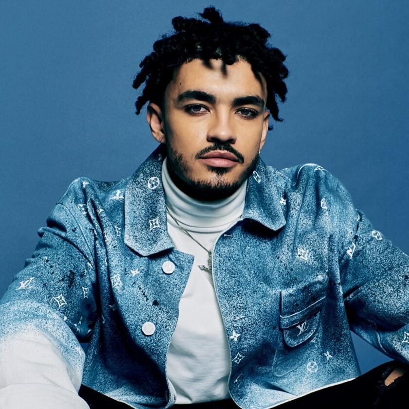 RealSihleIV's tweet photo. Who do you think will drop a better album? https://t.co/MtuG80u5Gc