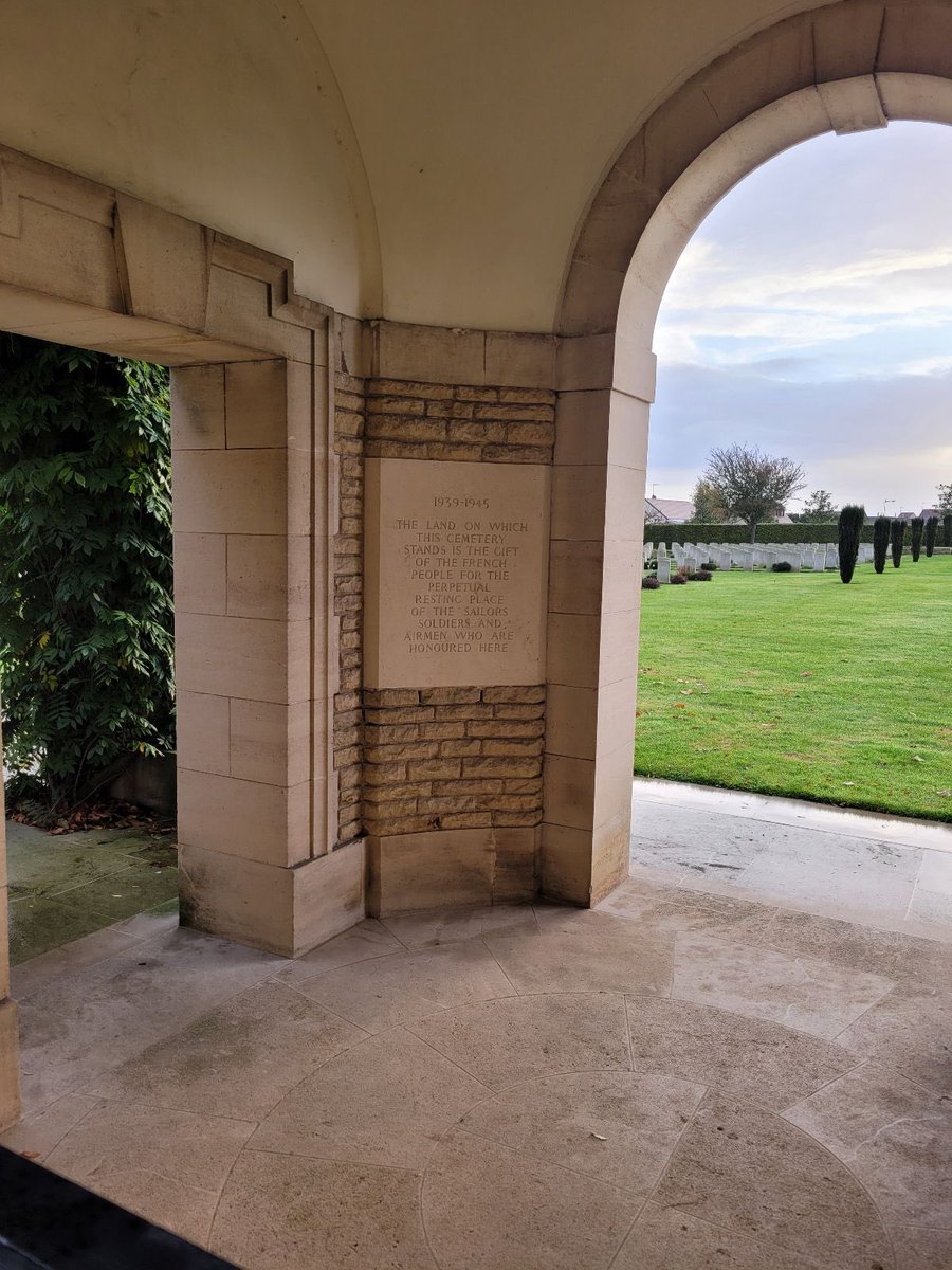 PangCollMFL's tweet photo. A particularly poignant moment of the trip, especially as we near Remembrance Day @PangCollHistory @HalsburyTravel #schooltrips https://t.co/xi0QBjZGbG