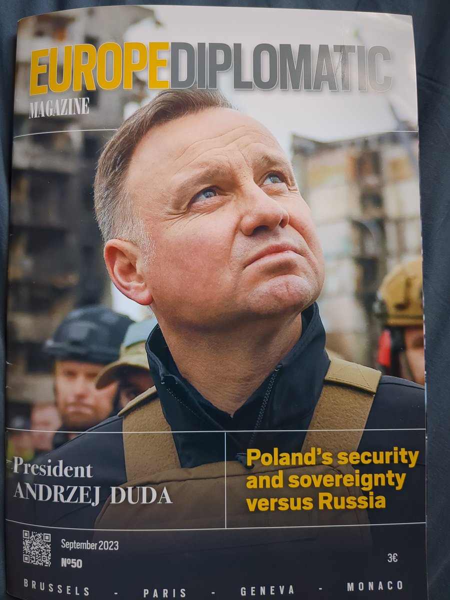 KSuchanow's tweet photo. idziesz po korytarzach Parl. Europ., a tam wyskakuje z okładki mąsz stanu. to jest ocieplanie wizerunku w erze klęski.
(nowe czasy, zapraszają nas jako ekspertów od radzenia sobie z szmbem).
#EqualityWeek https://t.co/f0dOGSt7FT