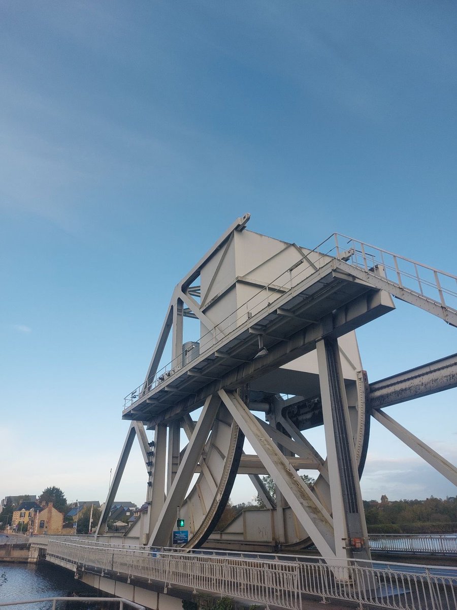 PangCollMFL's tweet photo. A detour via Pegasus Bridge on the way home. Thank you Mr Hammond for acting as our incredible tour guide this week 🇫🇷 @PangCollHistory @HalsburyTravel #PangCollTrips #schooltrips https://t.co/RAqNhMzEYT