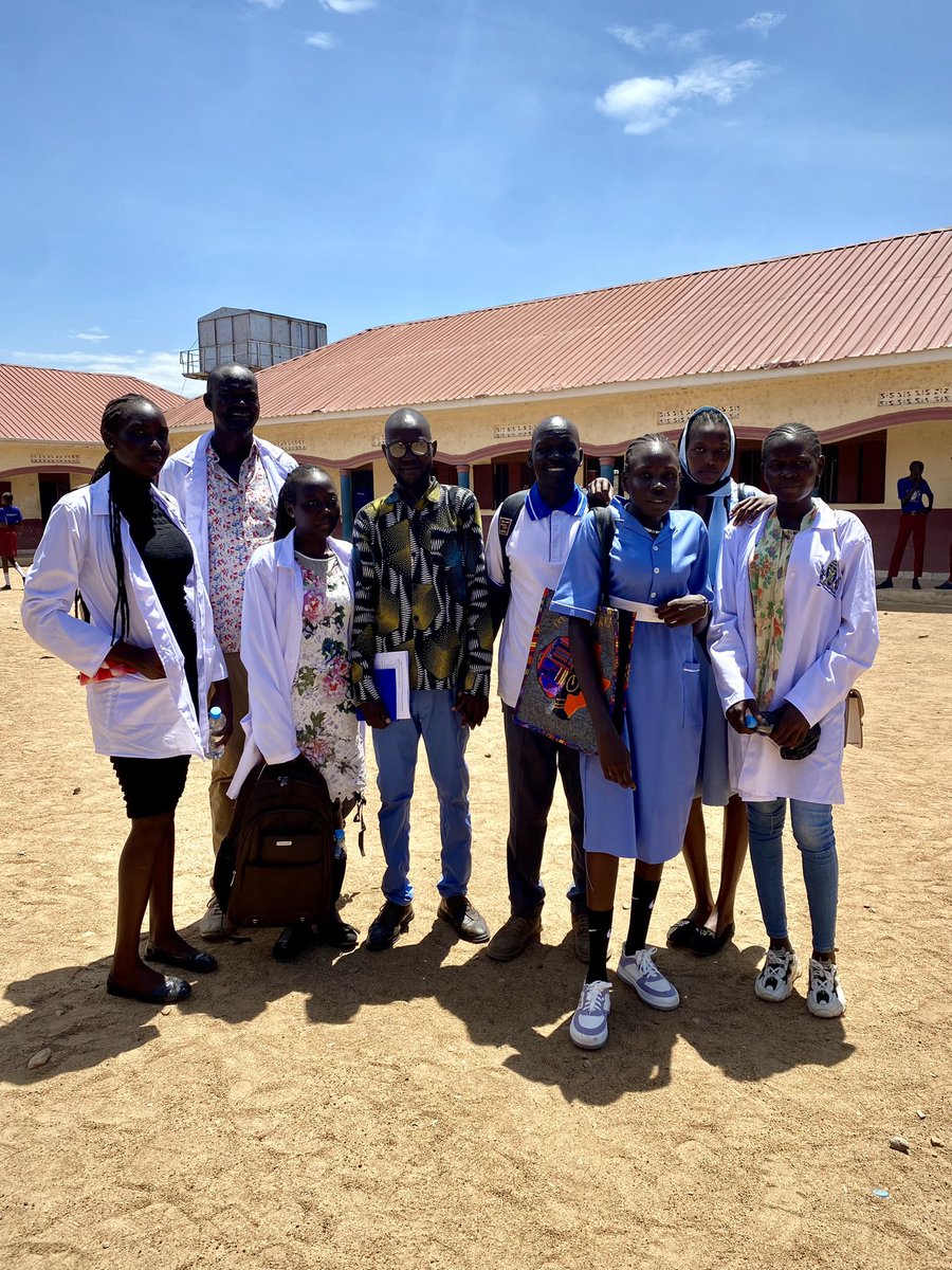 YJongroor's tweet photo. When you are a healthcare provider you are automatically a teacher #HealthEducationonDrugsandsubstancesabuse # At St Lawrence secondary school. #SouthSudan #SSOT https://t.co/trFnaFRuen