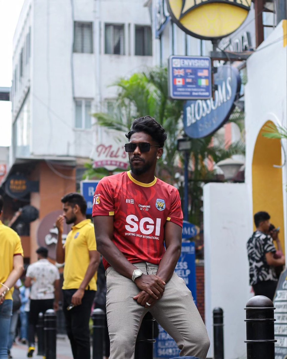 SCBengaluru's tweet photo. Elevating the game both on and off the field. With @SportswearMs ! 

#SportingClubBengaluru #SCB #WearMS #MSSports https://t.co/G20TZ67jYV