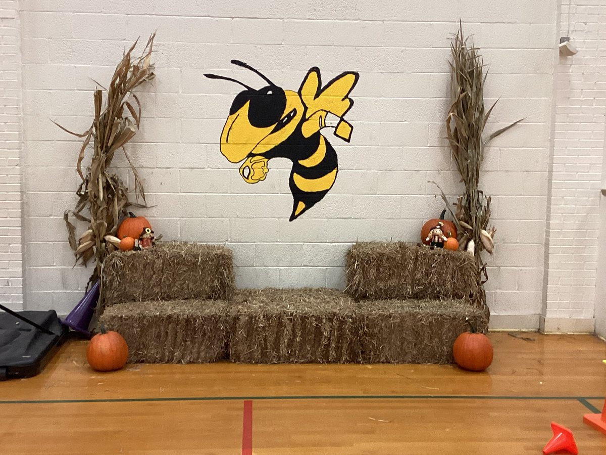 pecoachyoung's tweet photo. Going to be a great Fall Festival at Landis Elementary today https://t.co/joMOnr8de9