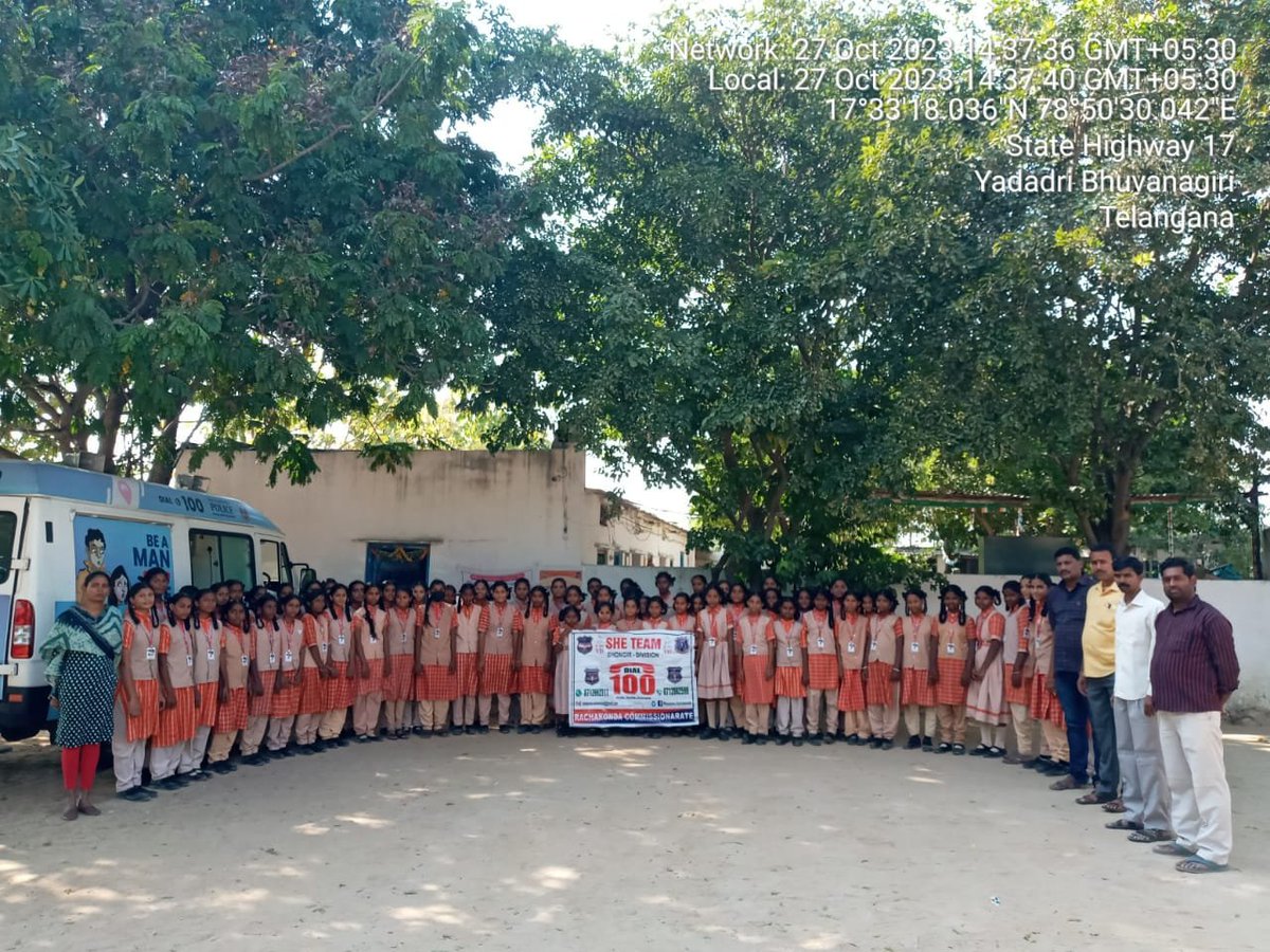 MalkajgiriCop's tweet photo. Today @sheteams_rck of #Bhongir division organized an awareness program at SR School, Bhongir about #SheTeams, #CyberCrimes, #LoanApps, #HumanTrafficking, #CommunityPolicing, #GenderSensitisation, #CCTV, #Dail100, #ChildAbusing & #WomenSafety helpline 8712662662. https://t.co/sb3aIgUdJk