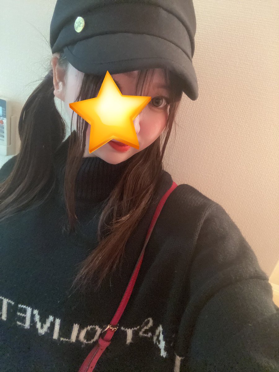 退勤しました、
ありがとうございました☺︎❤️
今日はTwitterみて会いに来てくれた
お客様がいて嬉しかったなー🥰💕
私はこの仕事が大好きだし、
求めてくれるお客様がいる限りは頑張りたいです💕💕

本業が忙しくてまたしばらく
出られそうにないんだけど、😖
次の出勤決まったらお知らせします😌