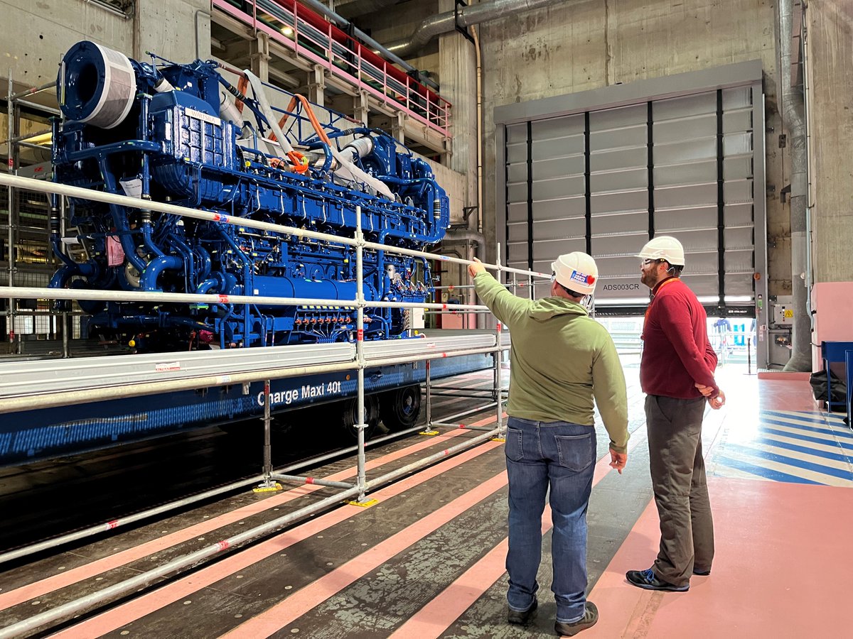 AcBordeaux's tweet photo. 💡La centrale @EDFBlayais a ouvert ses portes aux enseignants de #lycées professionnels de l’@acbordeaux pour une immersion en entreprise👨‍🔧
✅Découverte des métiers de l'#énergie
✅Visite de la centrale
✅Échanges sur les formations et compétences ciblées #recrutement #alternance https://t.co/buzOtUl4IX