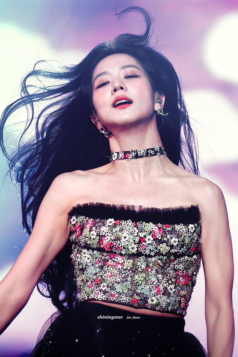 jisoosjpg's tweet photo. https://t.co/ImegWCVOuf
