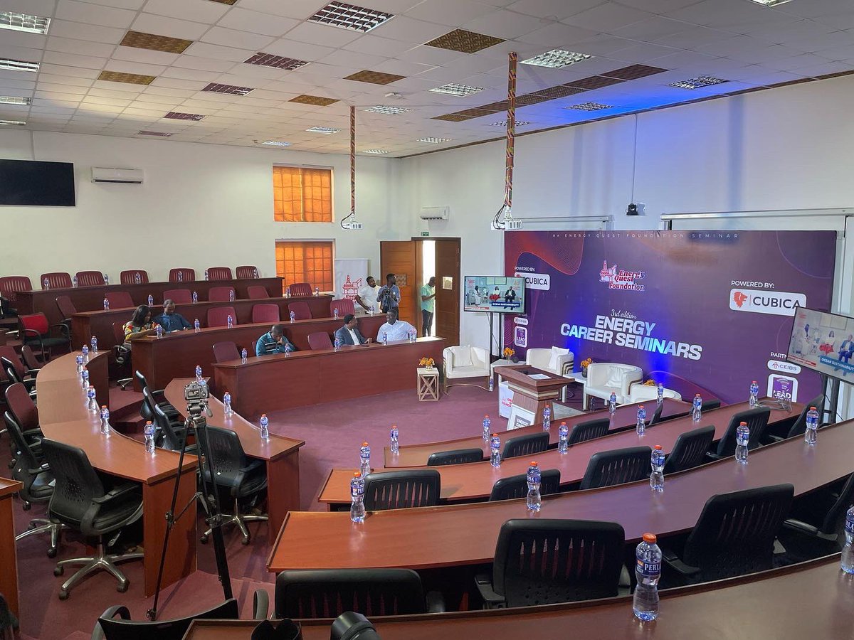 energyquestgh's tweet image. The stage is all set! The energy career seminar is about to kick off.🚀

Get ready for an exciting journey into the world of energy careers, where experts and innovators share their insights and wisdom.💪👩‍🔬👨‍💼

#ECS2023