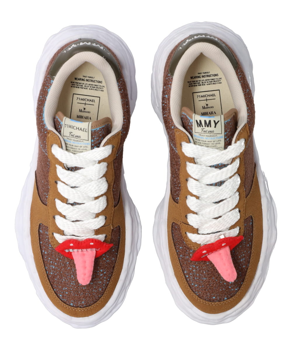 midwest_jp's tweet photo. メゾン ミハラヤスヒロのシグネチャーであるフットウェアシリーズ「ORIGINAL SOLE SNEAKERS」の「WAYNE(ウェイン)」のベースモデルに採用。
https://t.co/MgXuIySe9m
#71MICHAEL
#MaisonMIHARAYASUHIRO
#メゾンミハラヤスヒロ
#スニーカー
#midwest https://t.co/qgCmMOzeKA
