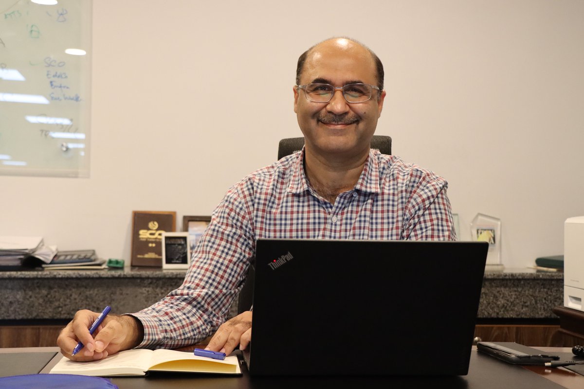 USF_Pak's tweet photo. Mr. Jawwad Hafeez, a dedicated STEM volunteer and Director Technical at @USF_Pak, ignites a passion for learning in young minds through Arithmetic and Sciences. On #GlobalLiteracyWeek he shares wisdom through an impactful article on Media &amp; Information Literacy in Digital Spaces https://t.co/Nhbw85fAFq
