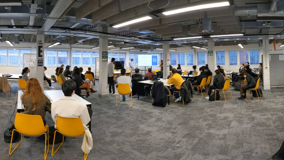 When you get 50 motivated Masters students turning up at a 9 a.m. session on understanding urban conditions through a fields (S. Allen) theoretical lens without coaxing, it points to an abstraction rich year ahead @TheMSArch #complexurban #CPU #codeyourowntools