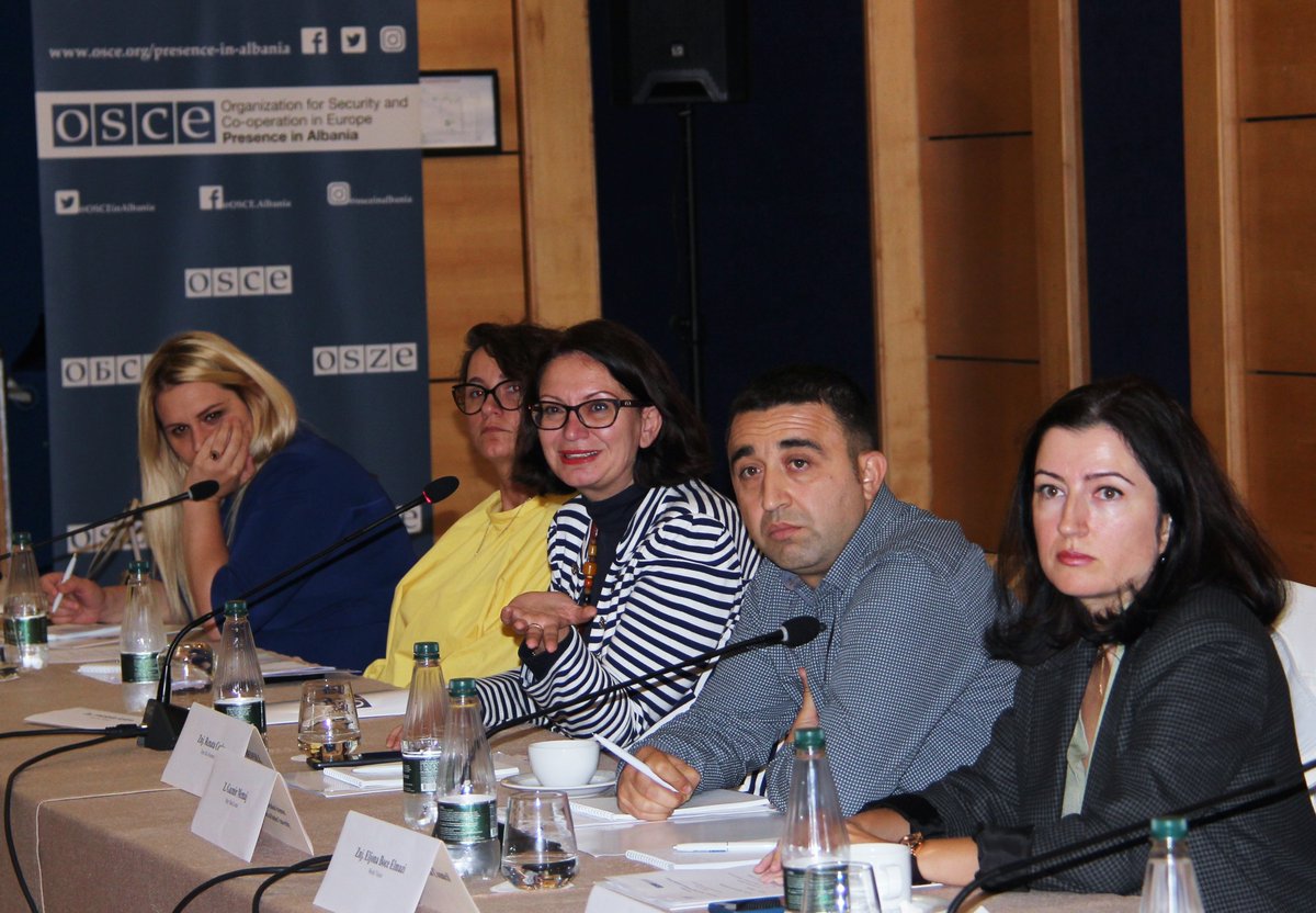 OSCEinAlbania's tweet image. Proud to support 🇦🇱 Ministry of Interior @PuneteBrendshme to lead the development of a new National #AntiTrafficking Action Plan. @osceinalbania-organized meeting marked the launch of the preparations of this new Action Plan.