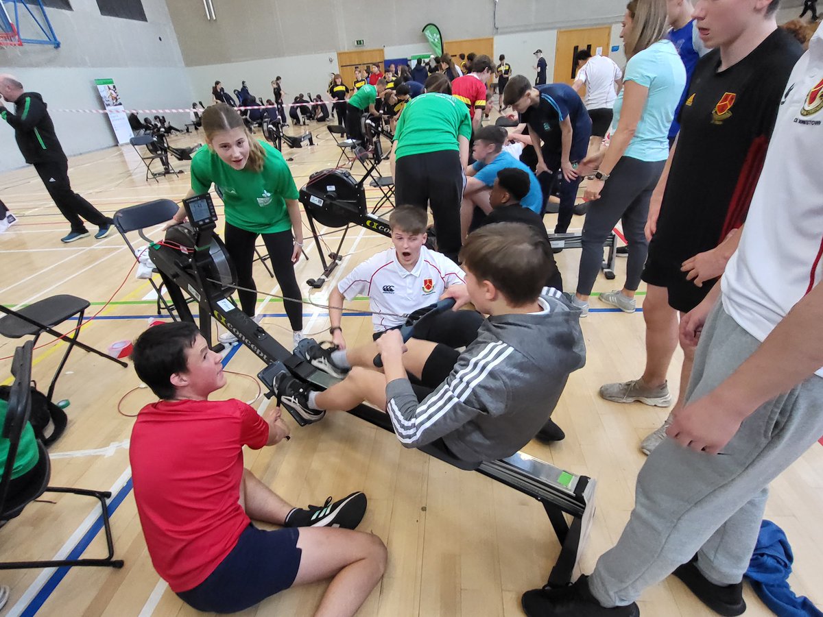CBCMonkstownpk's tweet photo. CBC came away with silver in a very competitive 2nd/3rd year race at the 2023 #Blitzit in Trinity. Another great event by @get_rowing! https://t.co/XtU9aQArp3