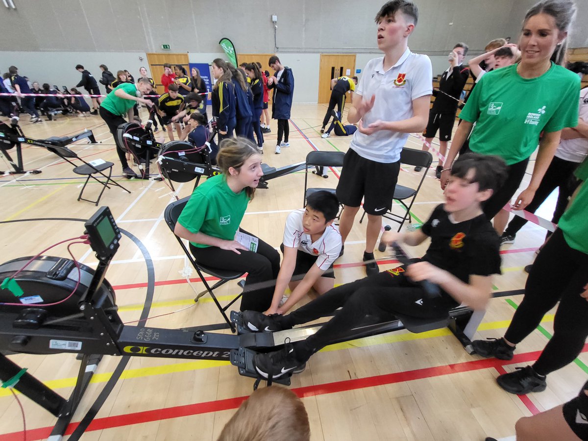 CBCMonkstownpk's tweet photo. CBC came away with silver in a very competitive 2nd/3rd year race at the 2023 #Blitzit in Trinity. Another great event by @get_rowing! https://t.co/XtU9aQArp3